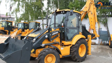 Jcb iş makinaları kepçe-1366x768