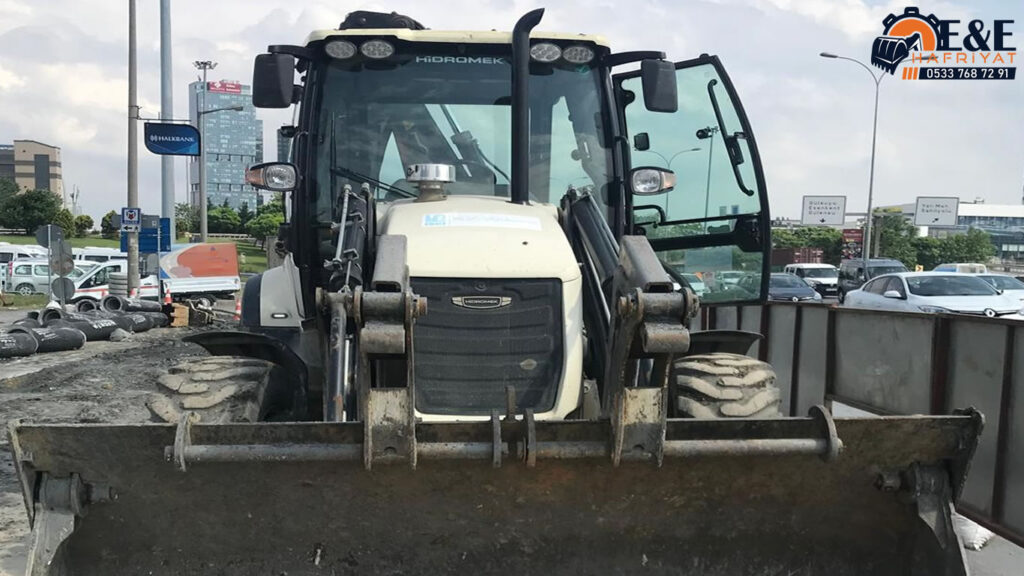 Demirköy Kepçe Kiralama JCB Ekskavatör Kıralık Bobcat 724